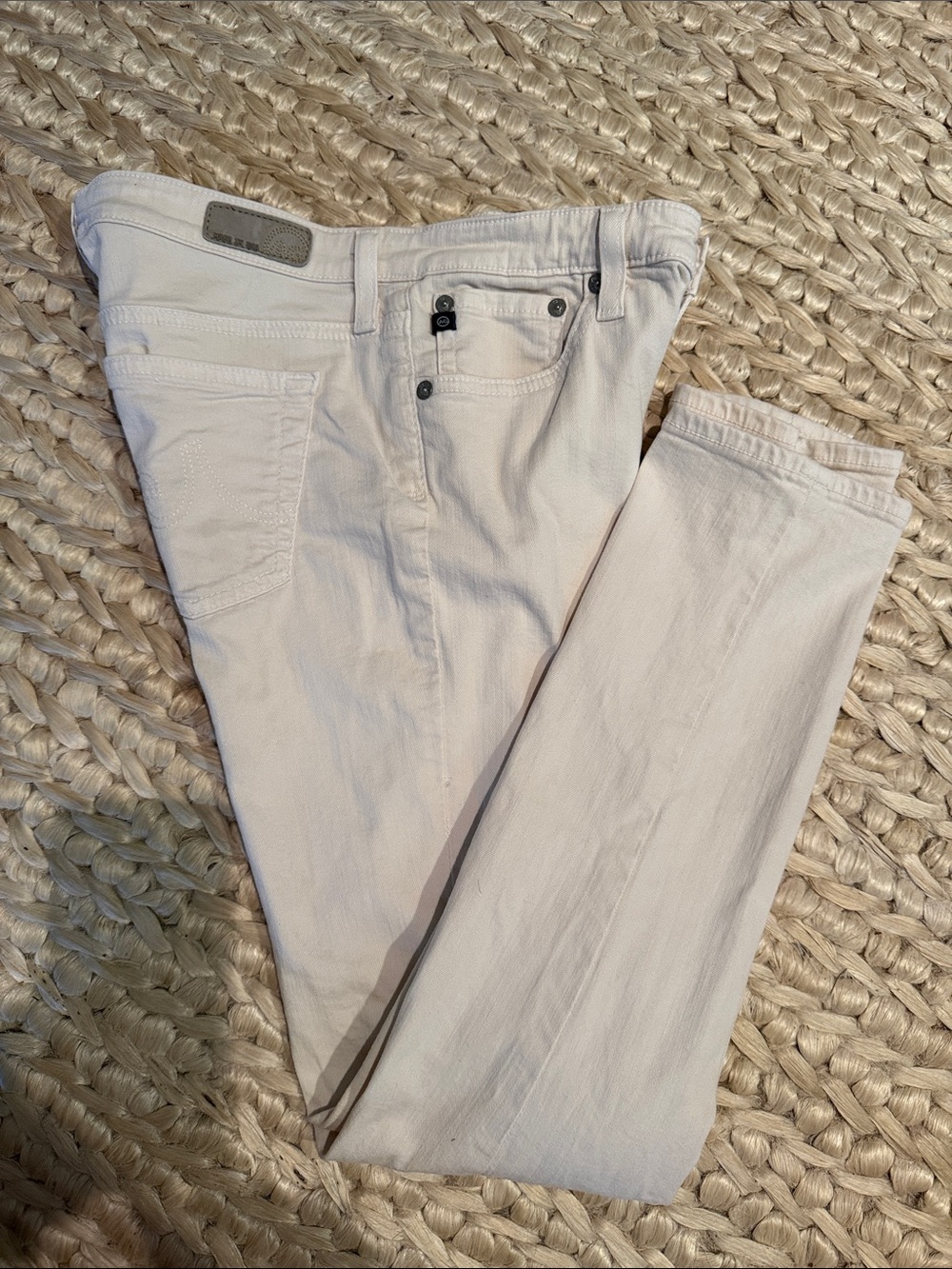 Women’s AG Cream Colored Slim Jeans; 26R